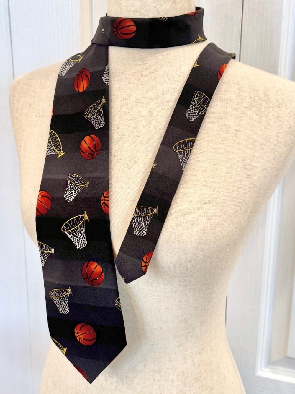 Men's 100% Silk Novelty Tie Basket Balls & Hoops by Keith Daniels Italy & N.Y.